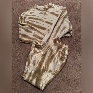 Good American sweat pants and shirt size 4 (xl)